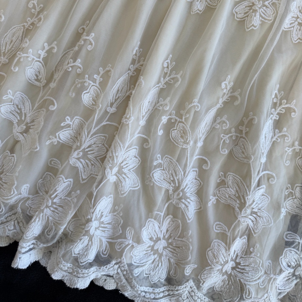Forever 21 ivory lace skirt size L - Picture 5 of 11